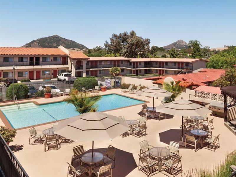 Hotel Sands &