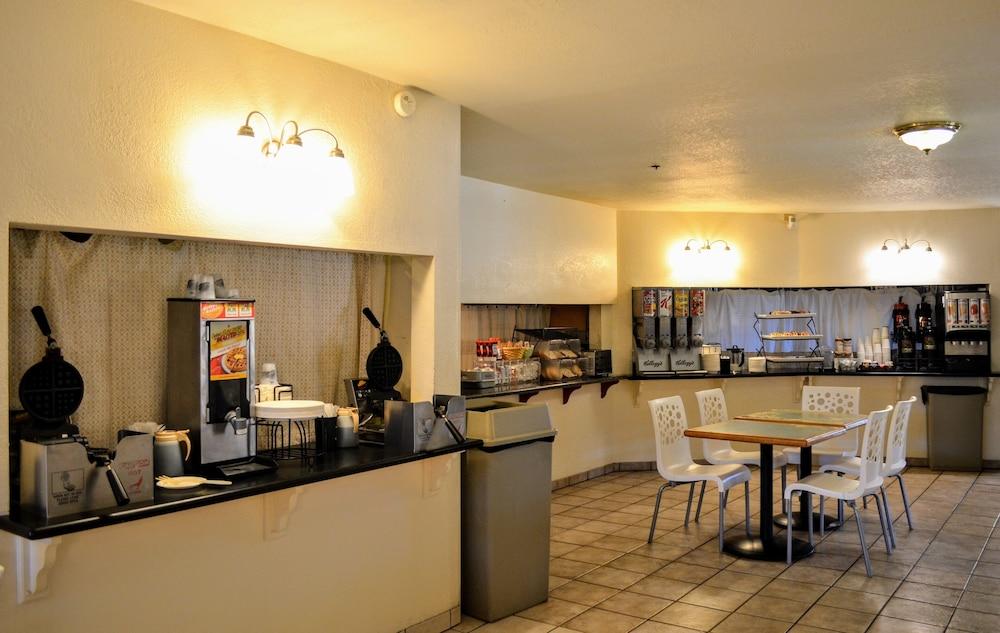 Hotel Sands & 3*