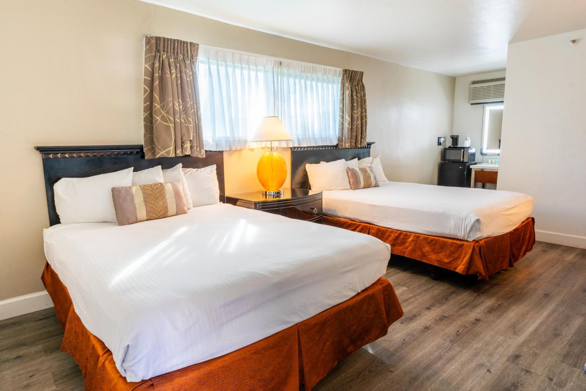 Sands & Hotel