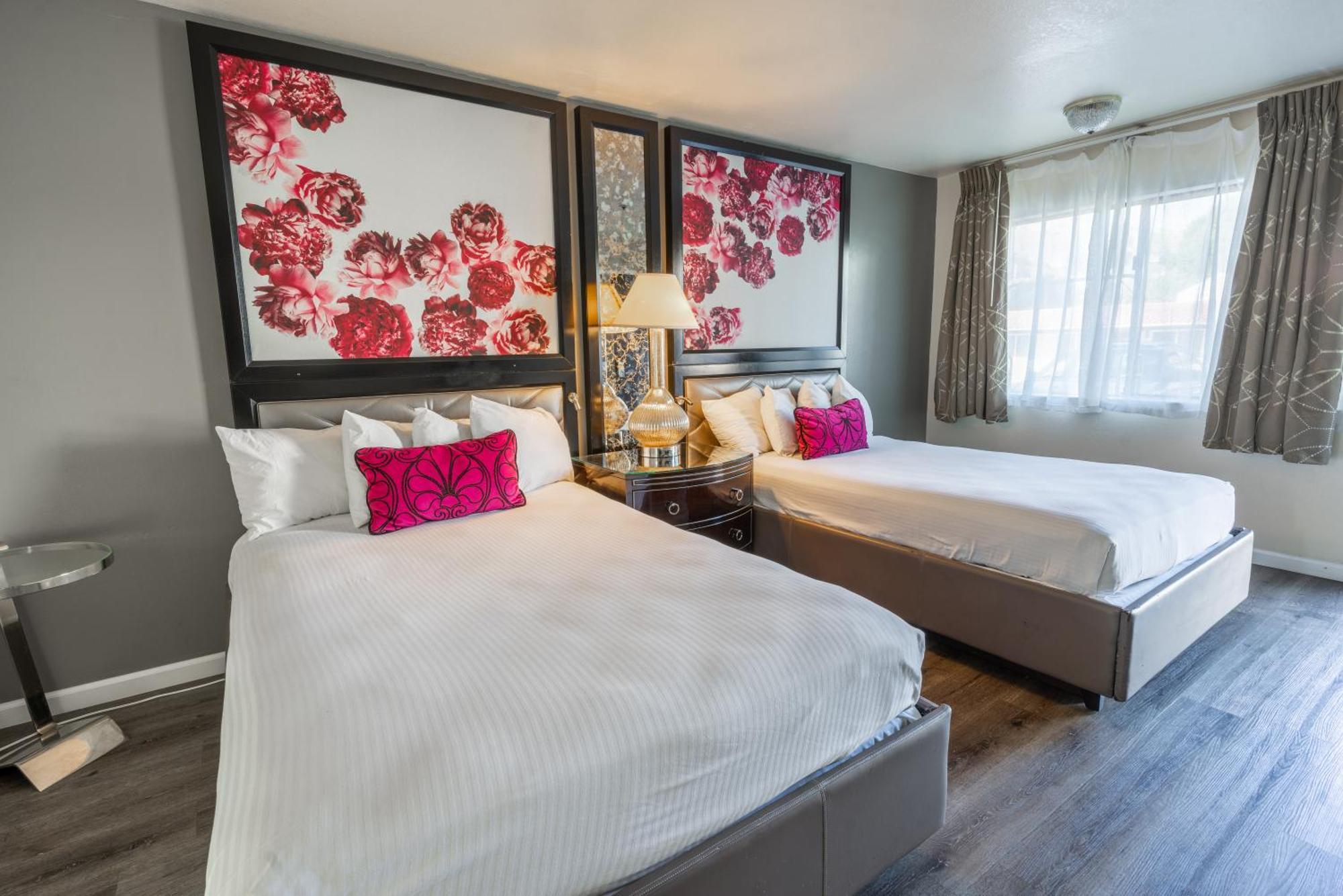 Hotel Sands &